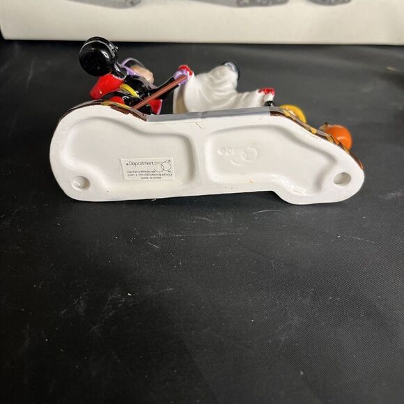 Department 56 The Original Snow Village Trick-Or-Treat Kids Set Of 3 No. 54937 - Picture 10 of 16